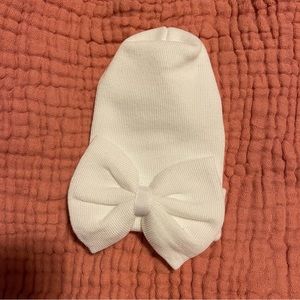 Newborn White Bow Hat🤍